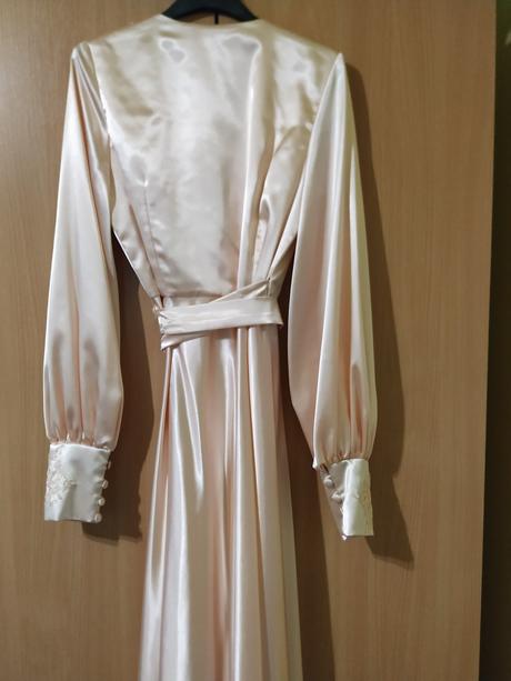 Spoločenské šaty, 