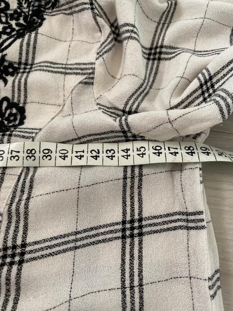 Zara šaty s výšivkou, zara,m