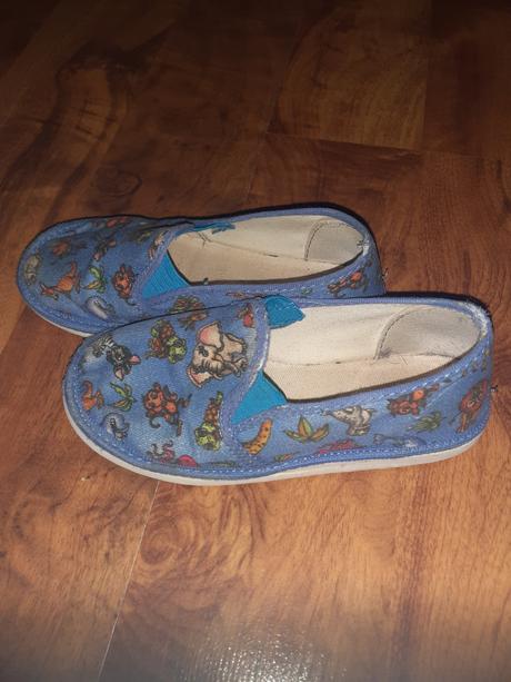 Papučky, 25
