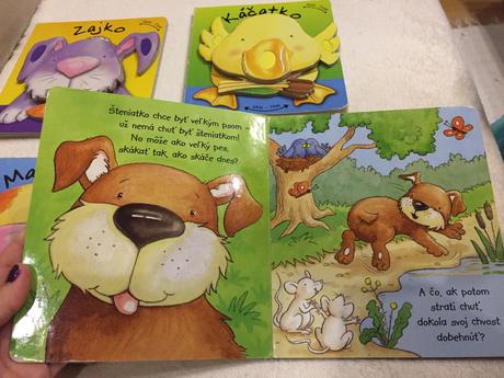 Seria kniziek s pohybujucimi sa hlavickami, 