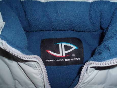 Zachovalá vetrovočka, 98