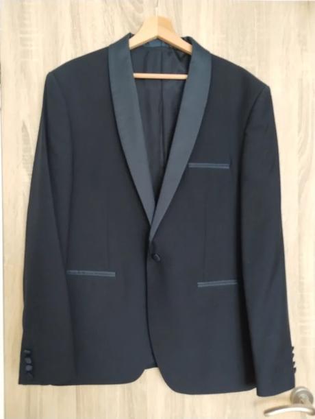 Smokingový svadobný/spoločenský oblek, 54