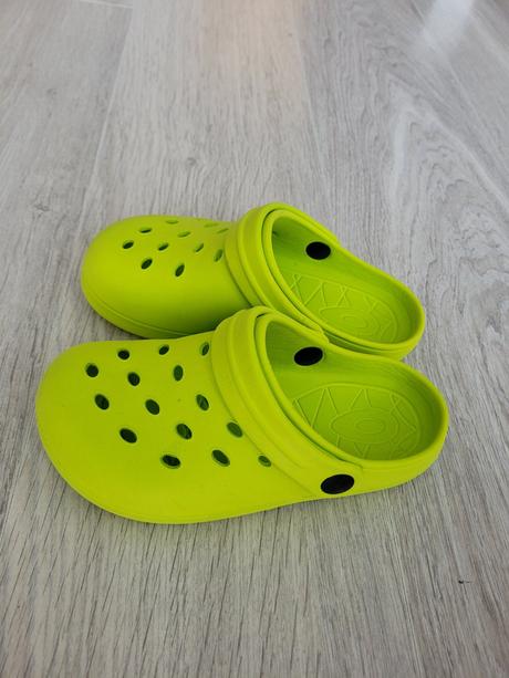 Crocsy, 30