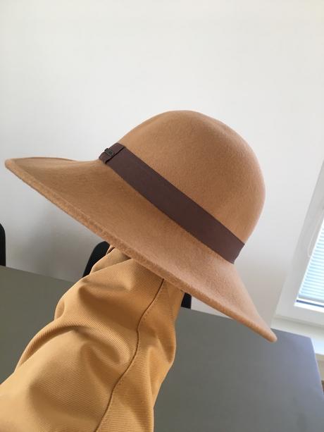 Jesenný dizajnový klobúk - roxy, roxy,m