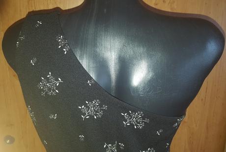 Čierne šaty v. m/l, m