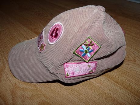 Menčestrová šiltovka, barbie,140