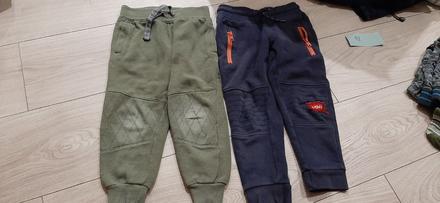 2x teplaky, lupilu,98