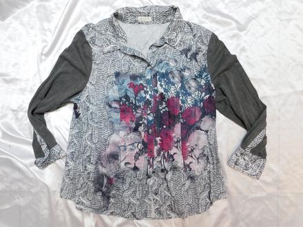 Kvalitna pekna bluzka, 48