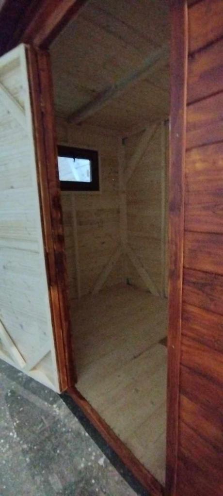 Zahradby domček hotovy,