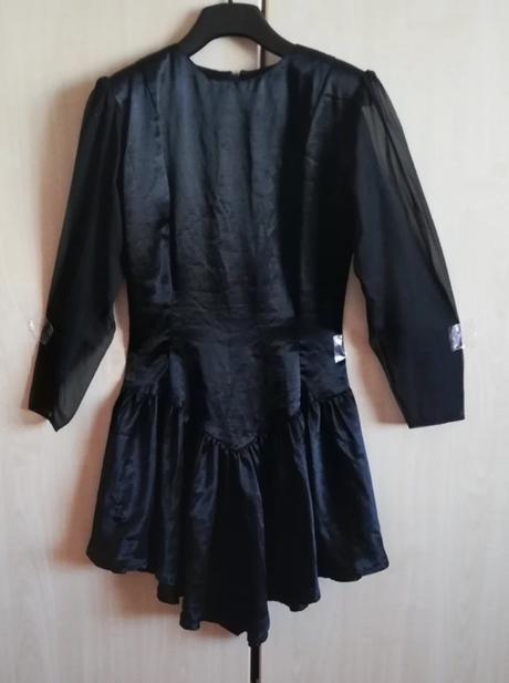 Krátke spoločenské šaty, s