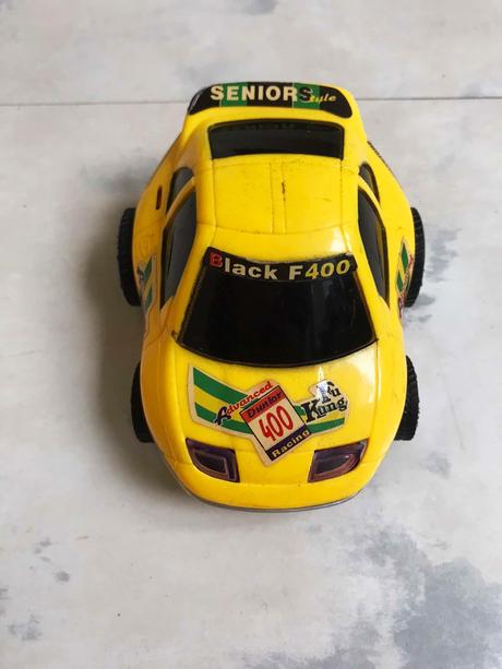 Staré retro autíčka 3 ks,