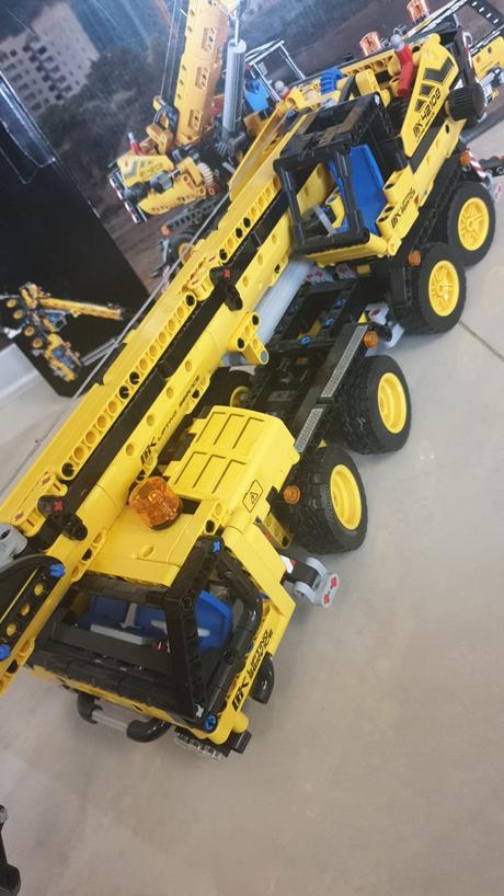 Lego technic 42108  - pojazdný žeriav  top stav, 