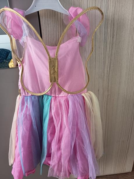 Dievčenský karnevalový kostým, 