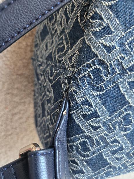 Batoh liu jo, liu jo