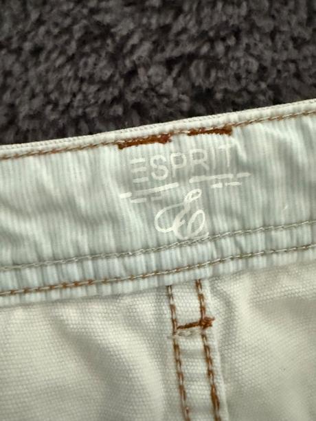 Sukna esprit, esprit,l