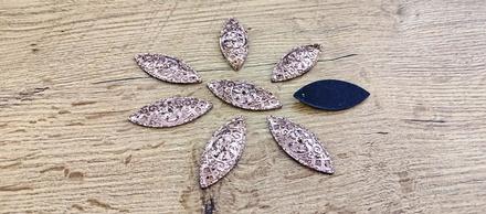 Našívacia aplikácia 19 x 49 mm - zlato hnedé, 