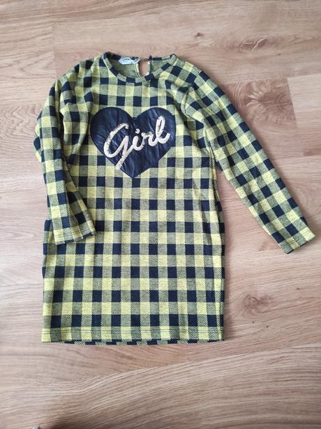 Teplejšie šaty, 128