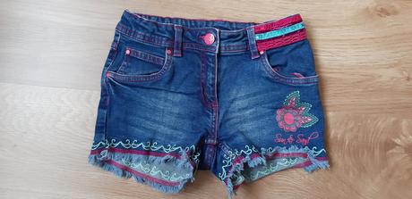 Kraťasky, pepperts,134