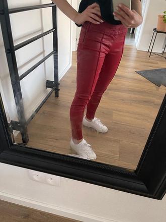 Zara cervene nohavice, zara,s