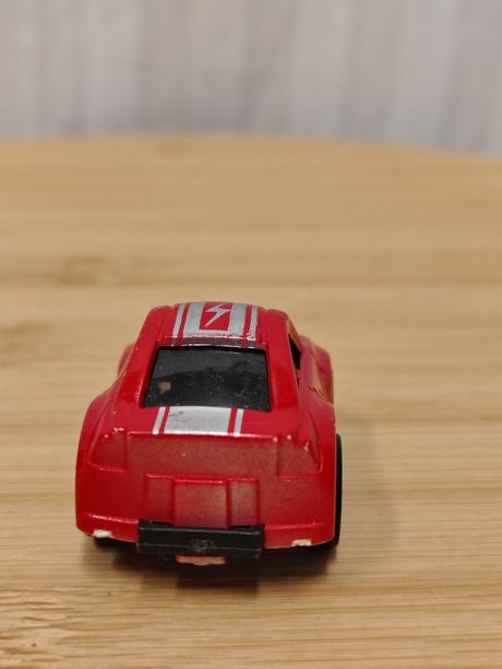 Zberateľské autíčko choro-q (takara), zotrvačník, 