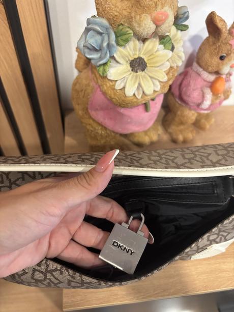 Dkny kabelka do ruky aj na rameno, dkny