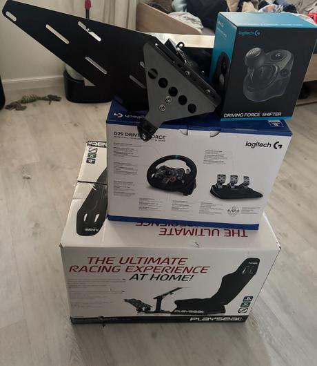 Pretekársky simulátor playseat evolution pro actif, 