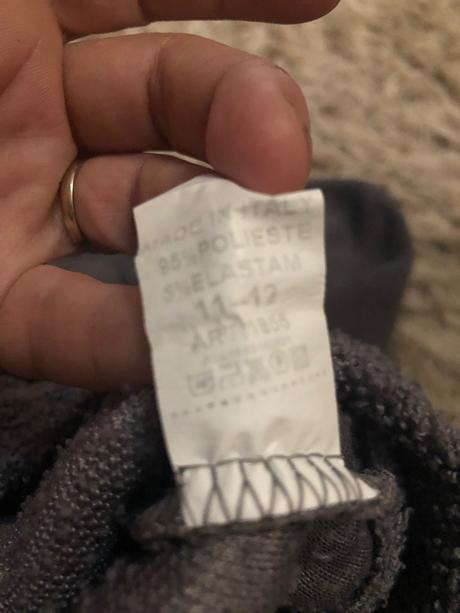 Mikina s dievcatom, 146