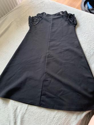 Dievcenske saty, 158