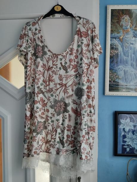 Pekny top s čipkou next, next,l