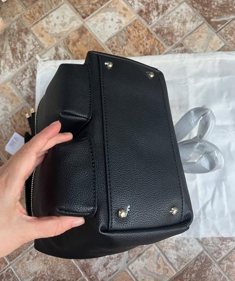 Nový ruksak guess s visačkou, guess