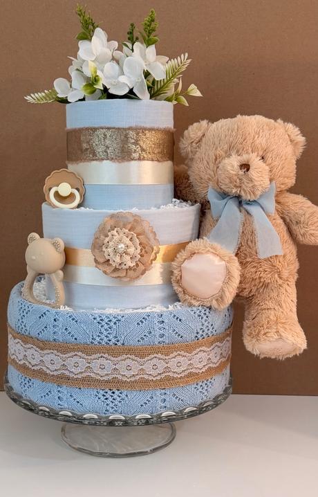 Elegantná plienková torta vo vintage štýle, 