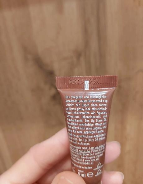 Olej na pery trend it up lip glaze oil,