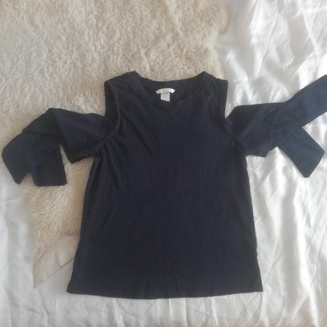 H&m tričko so zaujímavým viazaním "d", h&m,xs