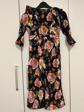 Príležitostný kvetinový overal, 110