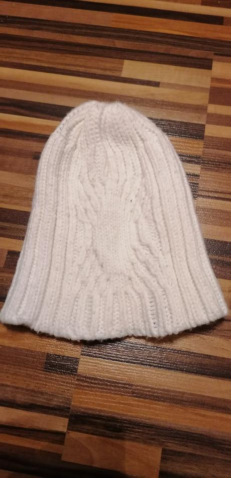 Dievčenská čiapka, 116