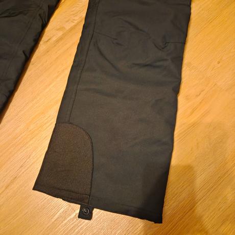 Čierne lyžiarske nohvice 4f, 158