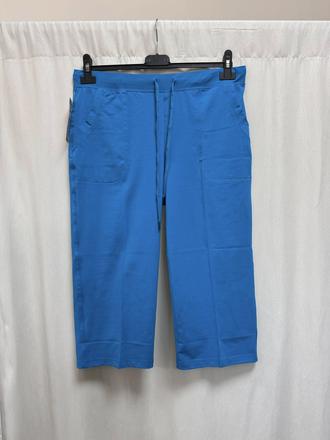 Teplákové trojštvrťáky, l