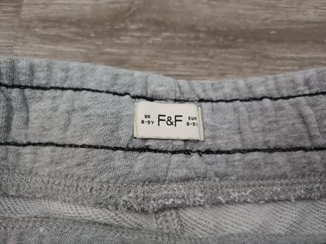 Kraťasy, f&f,134