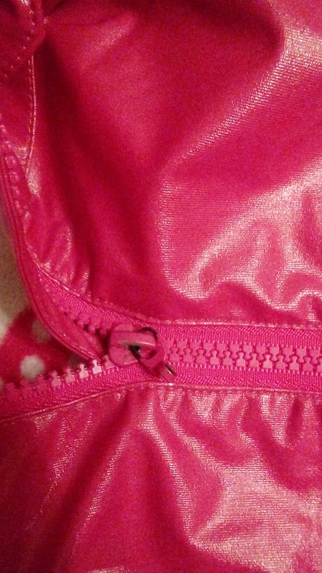 Nepremokavy kabat cervena ciapocka, 116