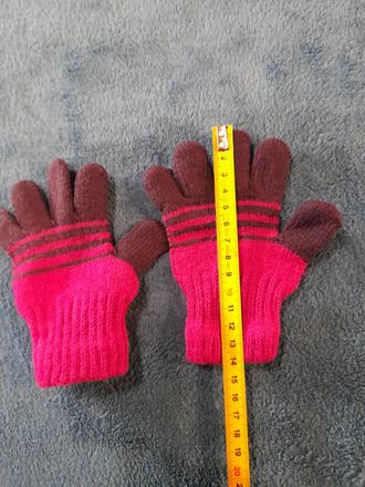 Rukavice fialové, 92