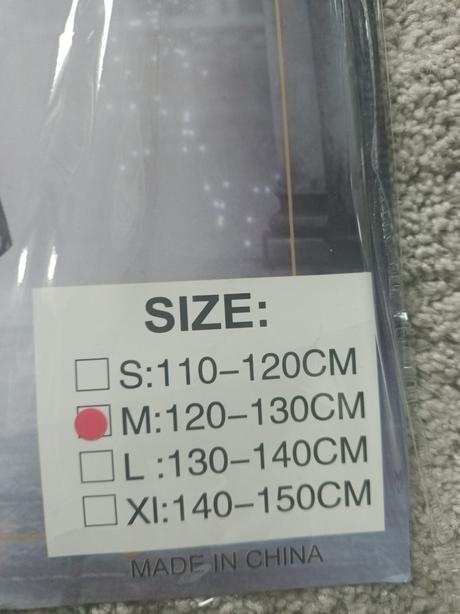 Kostým wednesday adams,