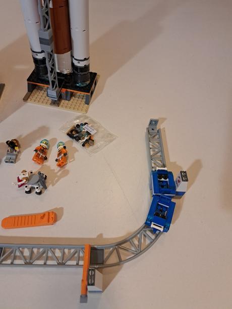 Lego 60228 štart vesmírnej rakety,