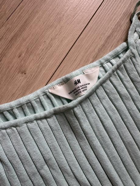 Vrubkovany top, h&m,146