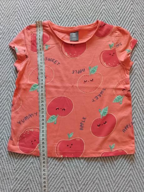 Tričko s jablkami, 110
