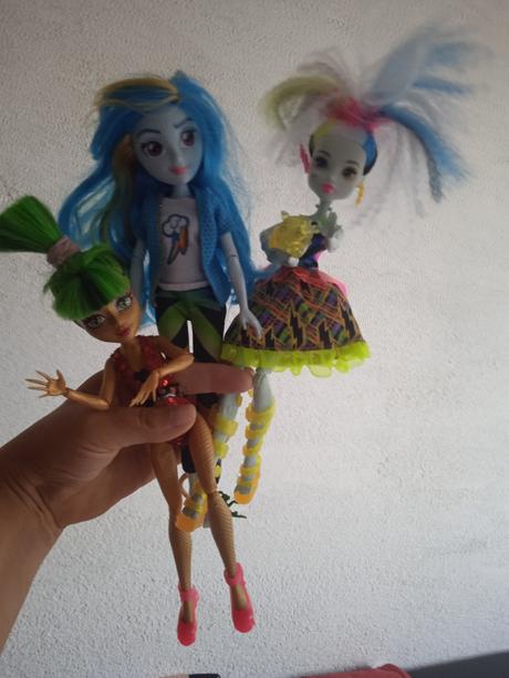Barbie a monster bábiky,