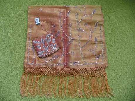 Ozdobný šál na šaty, l