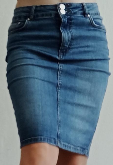Riflova sukňa s/m (už s poštou), amisu,38