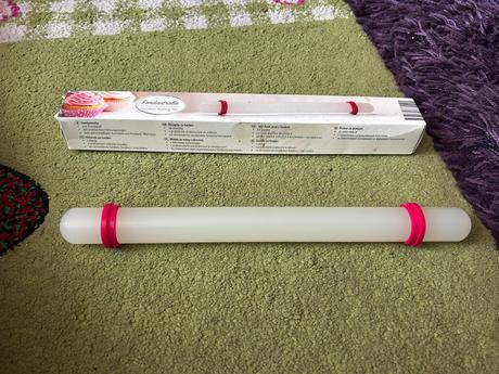 Valček na fondán alebo malé koláčiky,