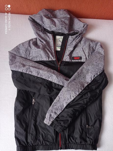 Chlapčenská športová bunda, 146