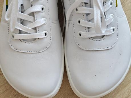 Royale - white & black 37 p142, be lenka,37